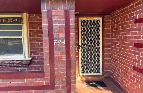 Albury House | Classic Albury Elegance