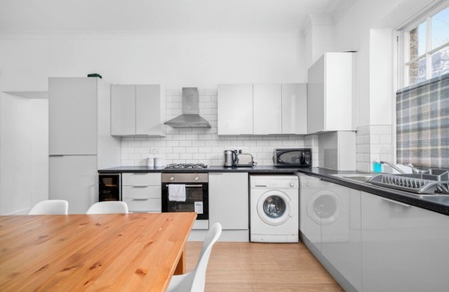 Canary Wharf Apartment | Classic Apartment Near Airport, 02 Arena, DRL, ExCel Exhibition Centre
