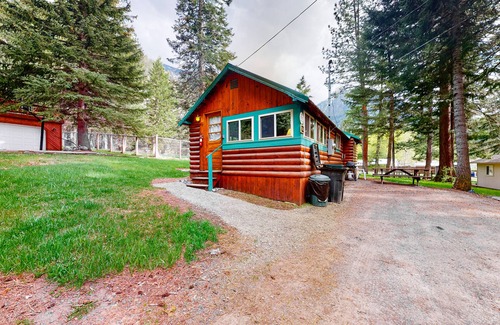 Joseph House | Classic Cabin w/Gas Fireplace & Large Yard - Walk to the Lake, Dogs Welcome