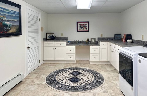 Falmouth House | Classic Cape Home in Sippewissett - Dog Friendly and Walk to Woodneck Beach