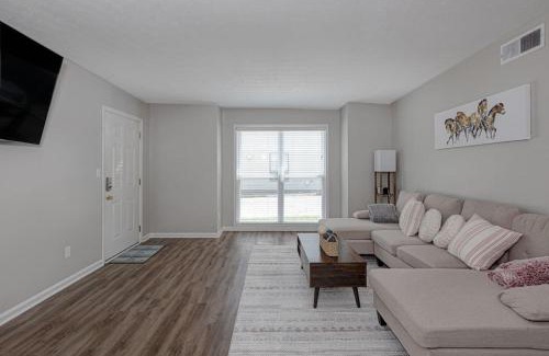 Columbus Apartment | Classic Charm by the Park