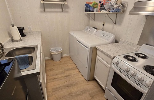 Canyon Lake Apartment | Classic Charm Close to Lake #2
