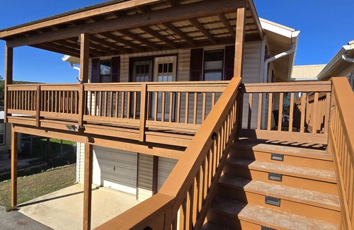 Canyon Lake Apartment | Classic Charm Close to Lake #2