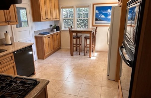 South Redondo House | Classic family-sized beach cottage w/fireplace - two minutes from the ocean!