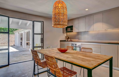 Son Moll Villa | CLASSIC FIRST LINE VILLA IN CALA RATJADA