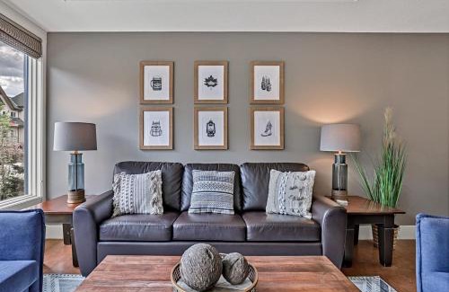 Canmore Apartment | Classic Hideaway Elegant 2BD 2BTH