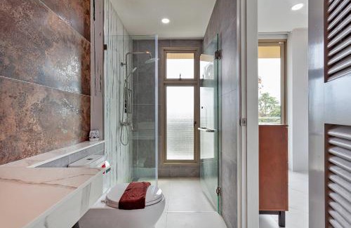 Ban Saiyuan Villa | Classic Modern Pool Villas Rawai 3BR