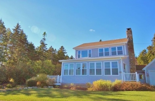 Port Clyde House | Classic summer home on Marshall Point - walk to the lighthouse and beach