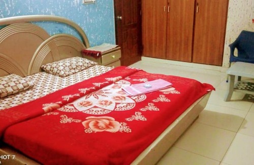 Karachi House | Classic Villa Guest House, Near Airport-Millenium-Agha khan and Liaquat National Hospital Karachi