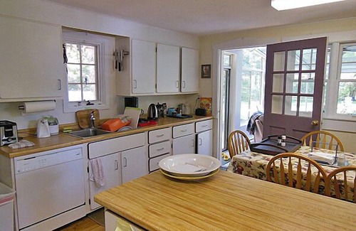 Wellfleet House | Classic Wellfleet Antique in a Great Location (1388)