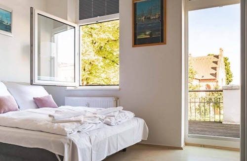 Warnemuende Apartment | Classically modern furnished vacation apartment right in the heart of Warnemünde.