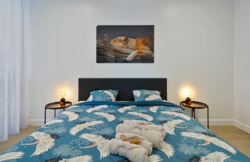 South Antwerp Apartment | Classy 1BR Apartment Overlooking a Beautiful Park