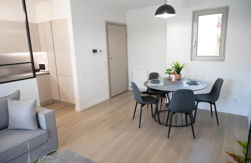 Kaisariani Apartment | Classy and stylish flat near Pagrati region (D2)