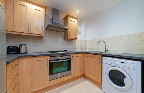 Glyndon Apartment | Classy Designed 1 Bed & 1 Bath