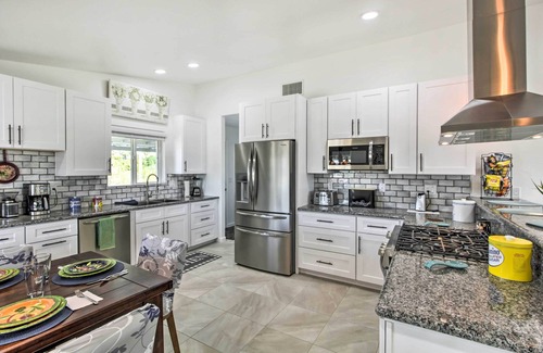 Tucson House | Classy Tucson Escape w/Fire Pit on 5 Acres!