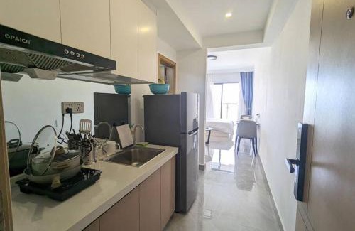 Daun Penh Apartment | Claudio Homestay - 11th Floor - City Views - 55 UHD TV