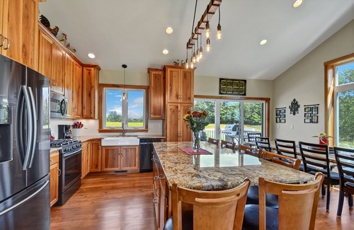 Sturgeon Bay House | Clay Banks Retreat