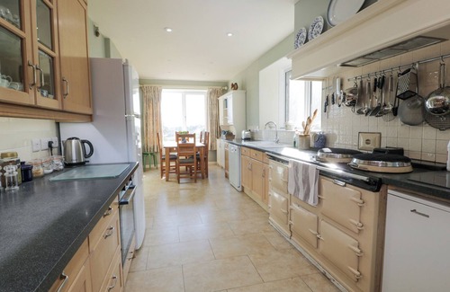 Glasserton House | CLAYMODDIE, pet friendly, with open fire in Isle Of Whithorn