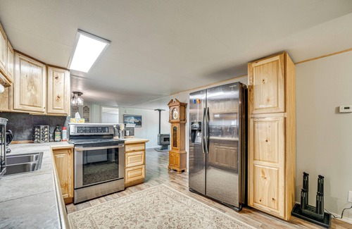 Sky Meadows Ranch Cabin | Cle Elum Cabin: Spacious Yard w/ATV Trail Access!