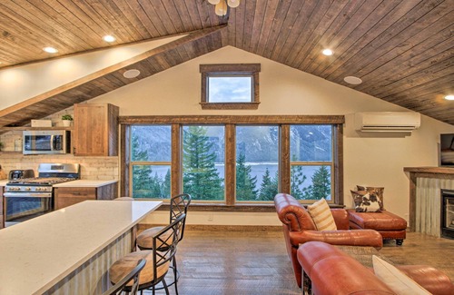 Cle Elum Apartment | Cle Elum Lake Bunkhouse w/Shared Hot Tub & Views!