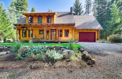 Cle Elum House | Cle Elum Mountain Cabin with Hot Tub and Hiking!