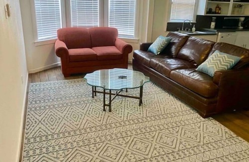 Heart of Lubbock House | Clean 3 BR 2BA White House Near TTU & UMC
