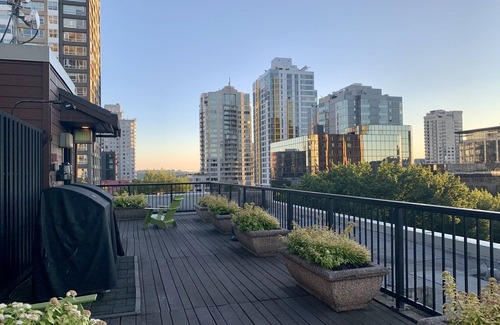 Belltown Condo | Clean and Luxurious Belltown Gem