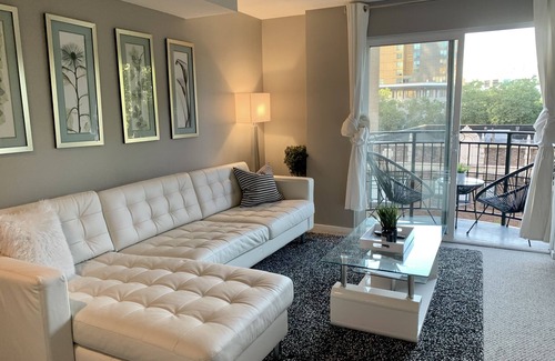 Belltown Condo | Clean and Luxurious Belltown Gem