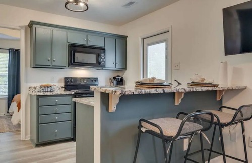 Lewisburg Condo | Clean and Stylishly Decorated