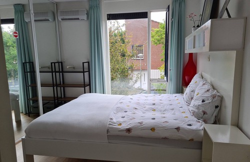 Slotervaart Bed & Breakfast | Clean bed & breakfast with roofterrace in Amsterdam!