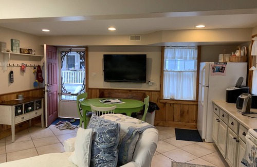 Sea Isle City Cottage | Clean, Comfortable Cottage by the Sea