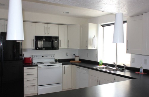 South Jordan Apartment | clean, comfortable, roomy, large kitchen, private entrance