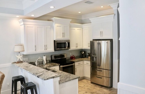 Seacrest Beach House | Clean, Cozy, Convenient - Great for Small Families!