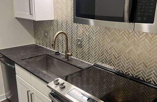 Old East Dallas Apartment | Clean Downtown Studio