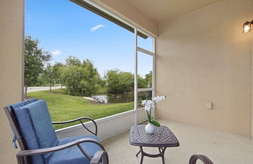 Seffner Community Alliance House | Clean, Elevated Townhome with 3 Bedrooms