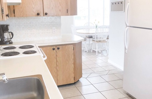 Okanagan-Similkameen House | Clean Family Friendly Osoyoos Home!