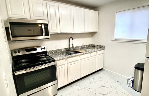 Southeast Colorado Springs Apartment | Clean Modern Eastside Apartment