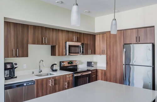 Newcastle Apartment | Clean Newcastle 2BR w/Gym, Pool, Pet Area & W/D, by Blueground