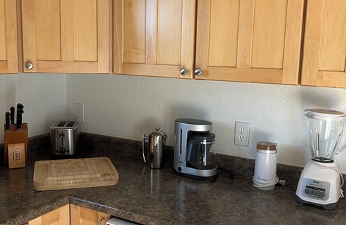 Cortez House | Clean Quiet and Comfortable. Family friendly. Close to Mesa Verde National Park.