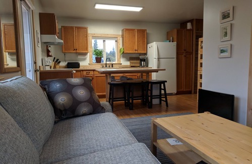 Healy Cabin | Clean & quiet cabin with stunning mountain views