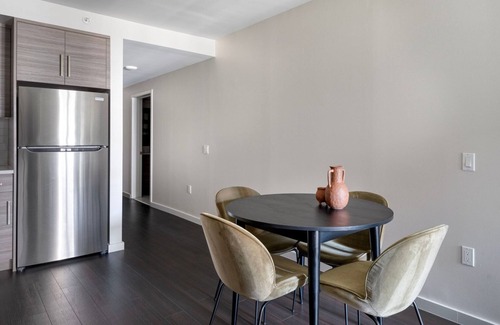 Downtown San Francisco Apartment | Clean Soma 1BR w/Gym & Yoga, nr Tech Companies, by Blueground