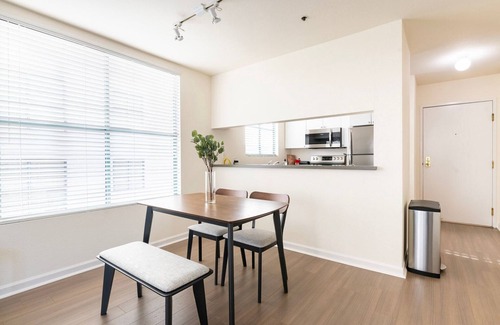 South Beach Apartment | Clean South Beach 1BR w/Sauna & Pool, near Oracle Park, by Blueground