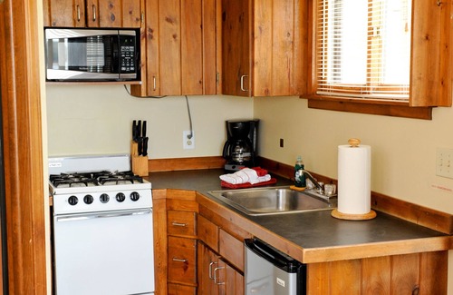 West Branch Hotel | Clear Lake Resort