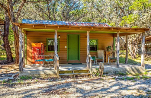 Bandera Cabin | Clear River Cabin on Medina