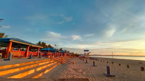 San Roque Resort | Clear Water Bar and Grill Beach Resort