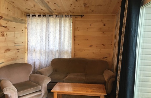 Milford Cabin | Clear Water -Rustic Waterfront 2 Bedroom Cabin