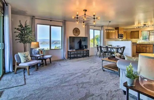 Kelseyville House | Clearvue Crest ~ Lake View Stunner in Wine Country