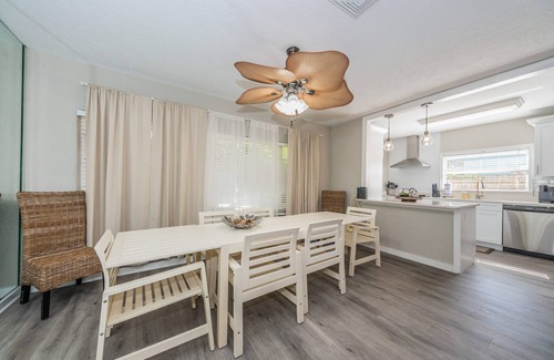 Bay Esplanade House | Clearwater Beach Cabana | Private Pool | Clearwater Beach