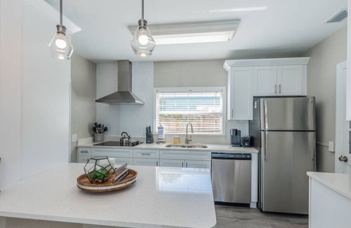 Bay Esplanade House | Clearwater Beach Cabana | Private Pool | Clearwater Beach