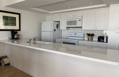 Clearwater Beach House | Clearwater Beach House - directly on the white sand beach.